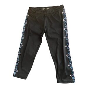 Joe Fresh Kids Capri Leggings with Blue Floral Pattern